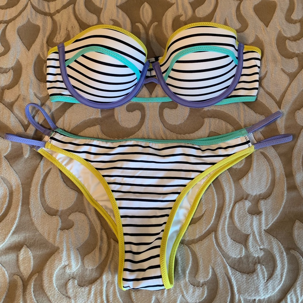 Stripped VS Bikini set